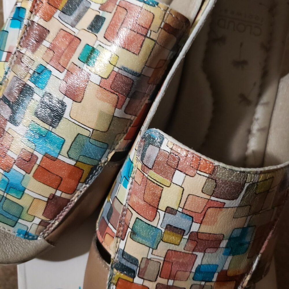 Cloud Open-Toed Shoes - NIB - Picture 8 of 13